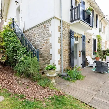 Grande Equipee Dans Maison Bauloise Proche Kitch Sde Wc Lit 160 Homestay *