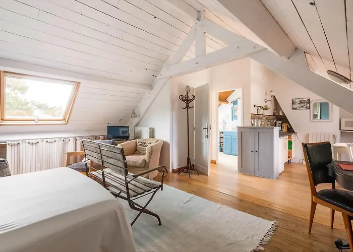 Grande Equipee Dans Maison Bauloise Proche Kitch Sde Wc Lit 160 Homestay *